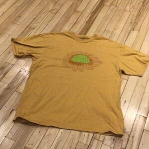 Carhartt Work In Progress Yellow Pixel Flower T-Shirt
by Carhartt WIP